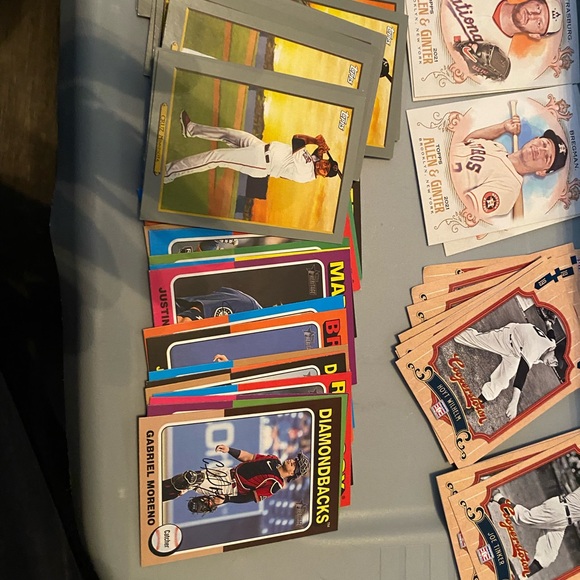 Topps Allen & Ginter Baseball Cards - Multicolor Collection - Picture 2 of 3